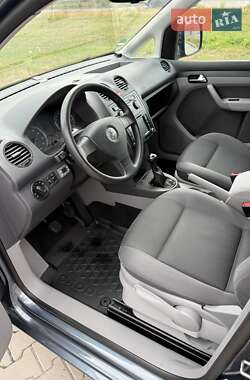 Минивэн Volkswagen Caddy 2010 в 
