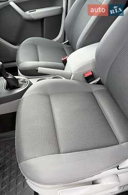Минивэн Volkswagen Caddy 2010 в 