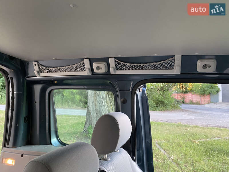 Мінівен Volkswagen Caddy 2005 в Хмельницькому