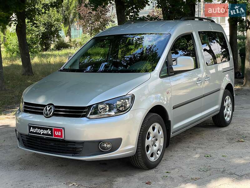Volkswagen Caddy 2011