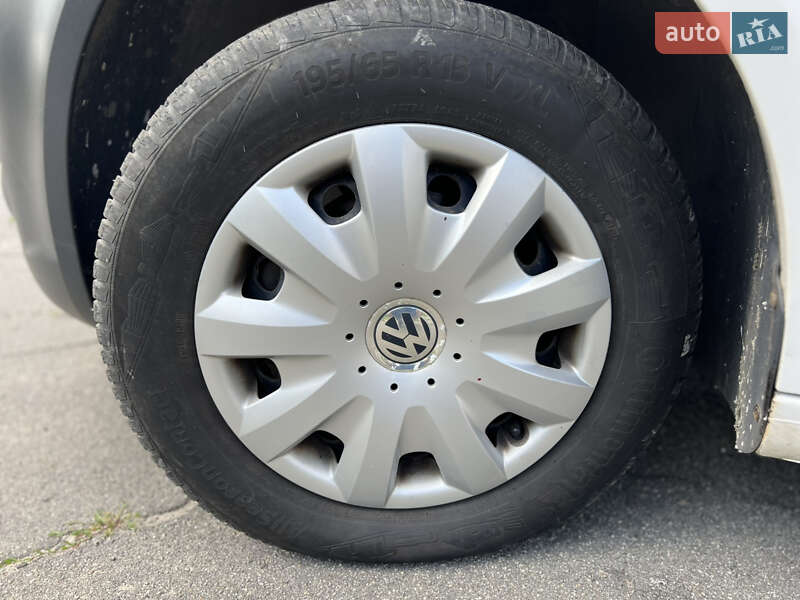 Минивэн Volkswagen Caddy 2010 в Славуте