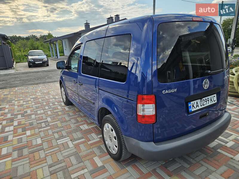 Минивэн Volkswagen Caddy 2007 в Киеве