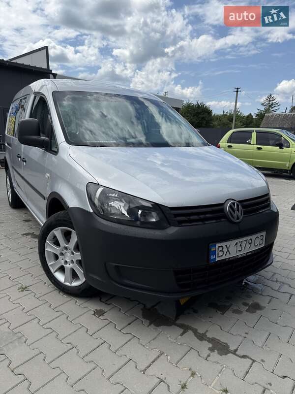Грузовой фургон Volkswagen Caddy 2013 в Городке