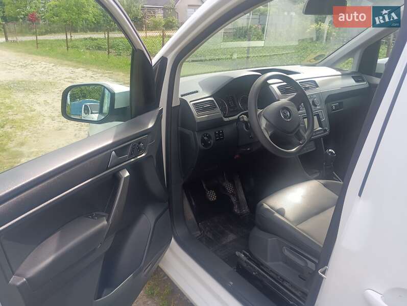 Мінівен Volkswagen Caddy 2016 в Самборі