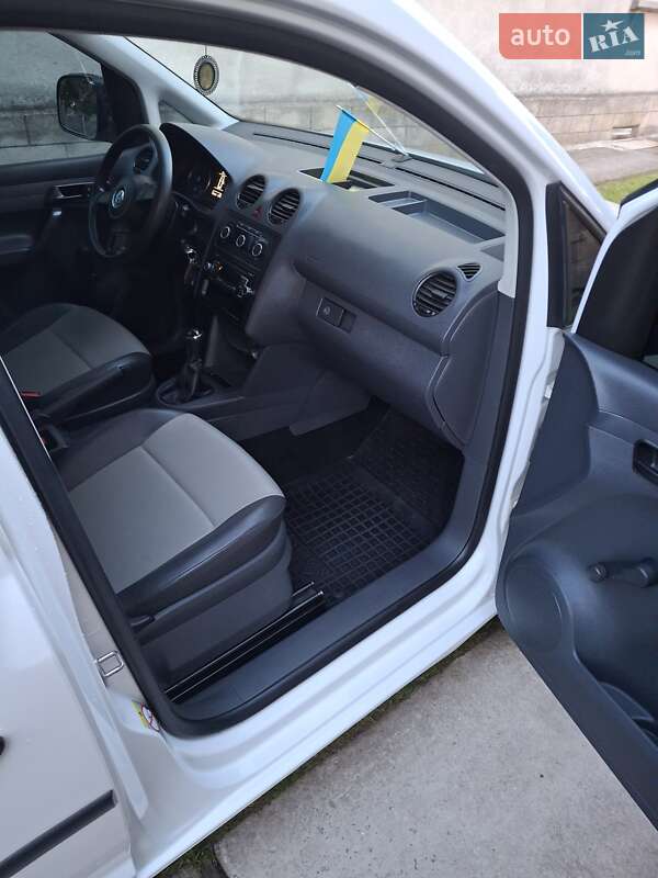 Мінівен Volkswagen Caddy 2014 в Тернополі