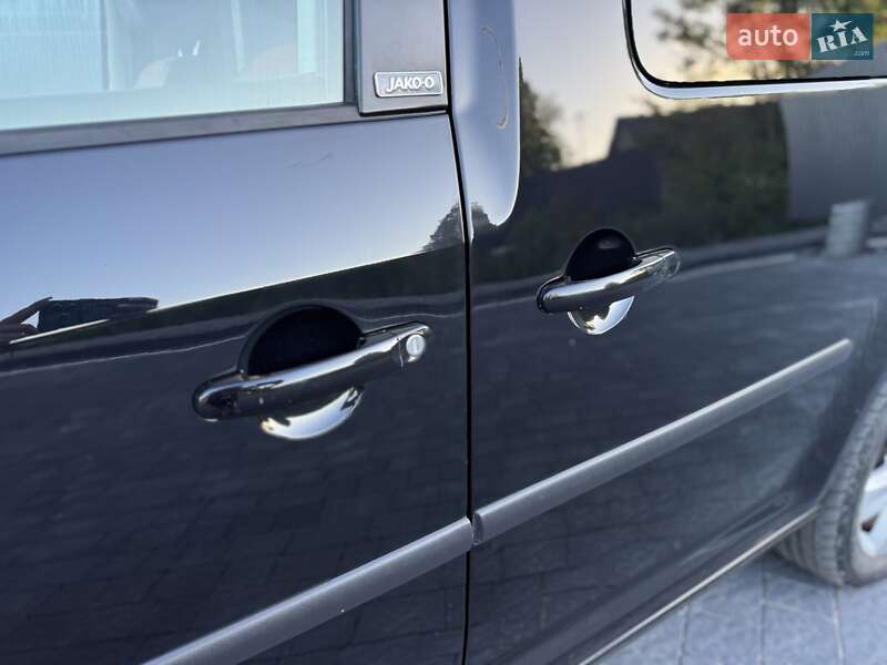 Минивэн Volkswagen Caddy 2013 в Самборе
