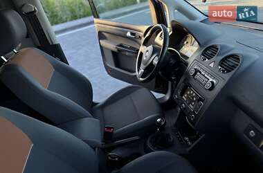 Минивэн Volkswagen Caddy 2013 в 