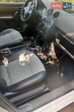 Минивэн Volkswagen Caddy 2011 в 