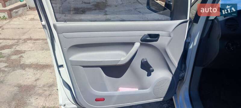 Минивэн Volkswagen Caddy 2005 в Петриковке