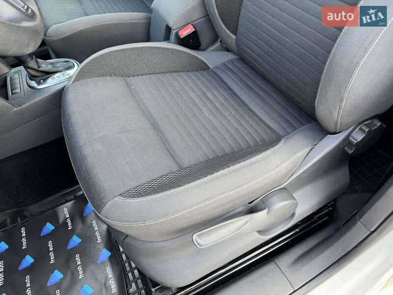 Минивэн Volkswagen Caddy 2014 в Ровно