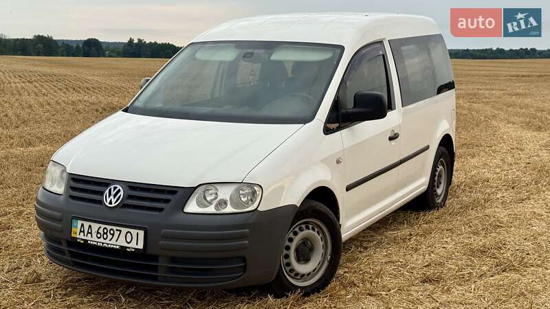 Минивэн Volkswagen Caddy 2010 в Киеве