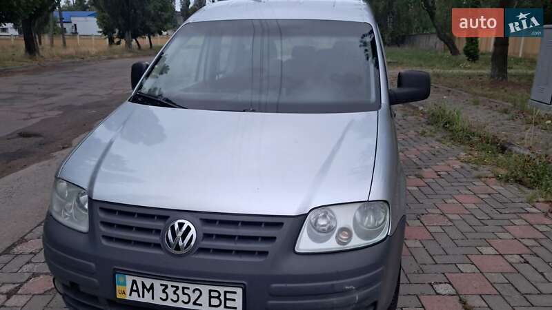 Минивэн Volkswagen Caddy 2005 в Коростене