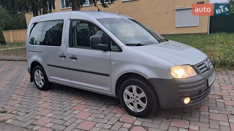 Минивэн Volkswagen Caddy 2005 в Коростене