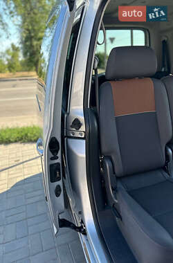 Мінівен Volkswagen Caddy 2013 в Кривому Розі