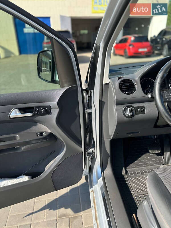 Мінівен Volkswagen Caddy 2013 в Кривому Розі
