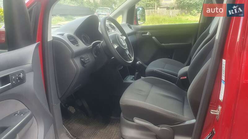 Минивэн Volkswagen Caddy 2011 в Луцке