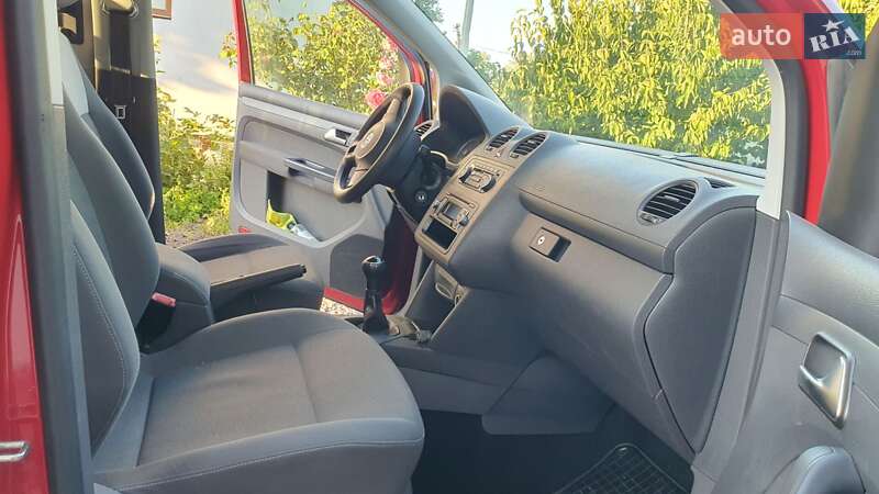 Минивэн Volkswagen Caddy 2011 в Луцке