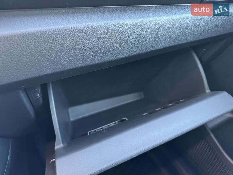 Вантажний фургон Volkswagen Caddy 2024 в Житомирі