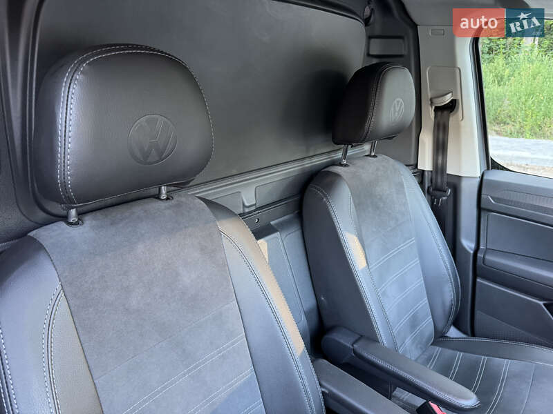 Вантажний фургон Volkswagen Caddy 2024 в Житомирі