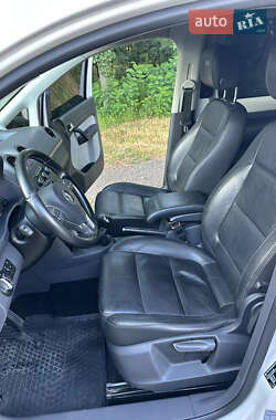 Минивэн Volkswagen Caddy 2015 в 