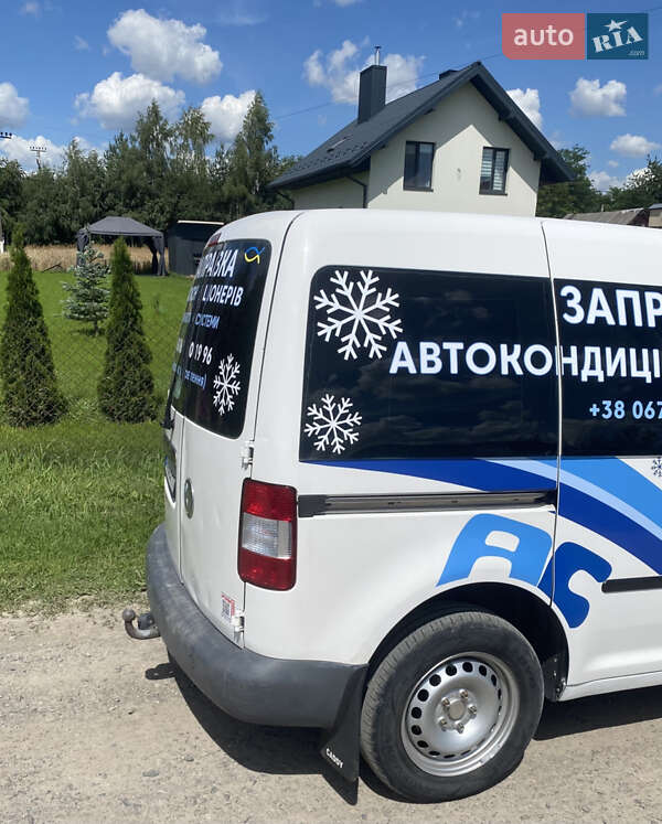 Мінівен Volkswagen Caddy 2005 в Пустомитах