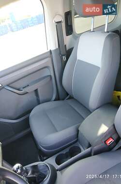 Минивэн Volkswagen Caddy 2010 в 