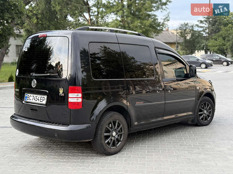 Минивэн Volkswagen Caddy 2011 в Стрые