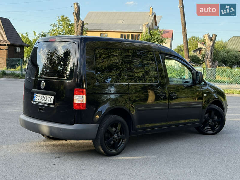 Минивэн Volkswagen Caddy 2004 в Самборе