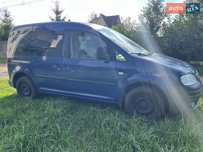 Минивэн Volkswagen Caddy 2010 в Чернигове