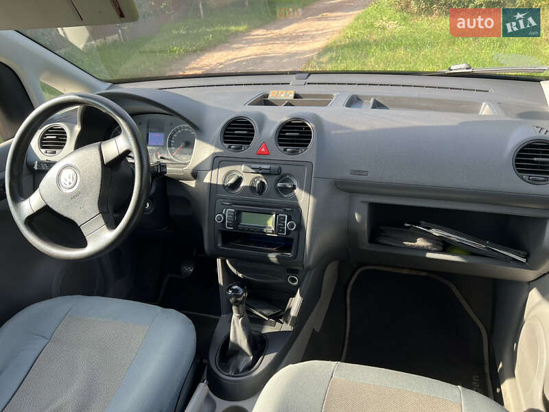 Минивэн Volkswagen Caddy 2010 в Чернигове