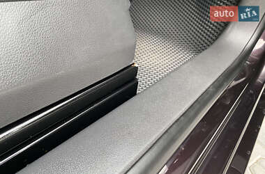 Минивэн Volkswagen Caddy 2012 в 