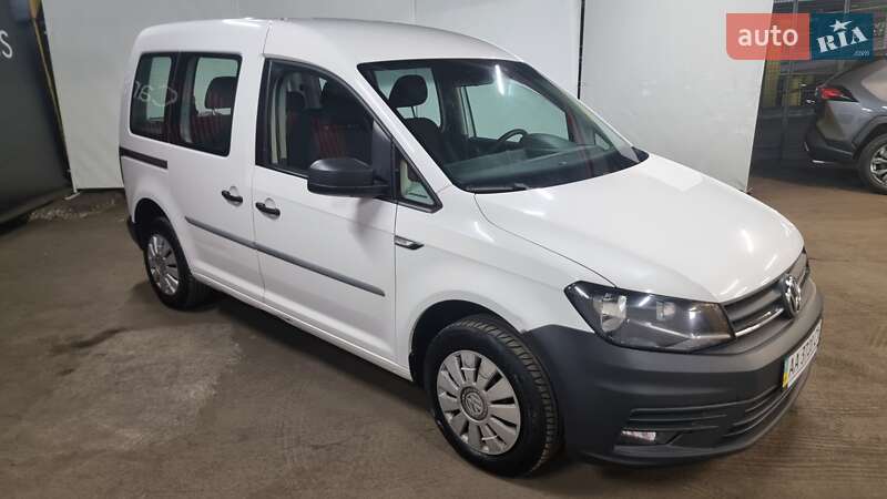 Минивэн Volkswagen Caddy 2017 в Киеве