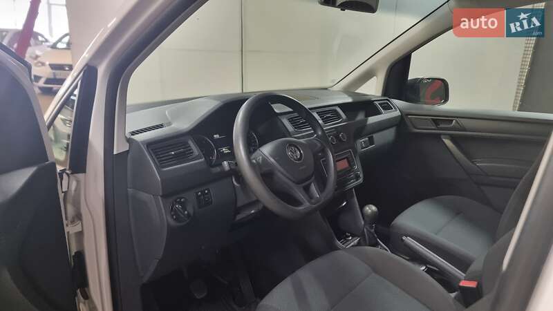 Минивэн Volkswagen Caddy 2017 в Киеве