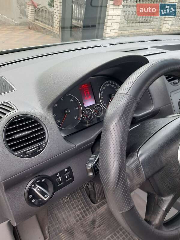 Мінівен Volkswagen Caddy 2005 в Новоукраїнці