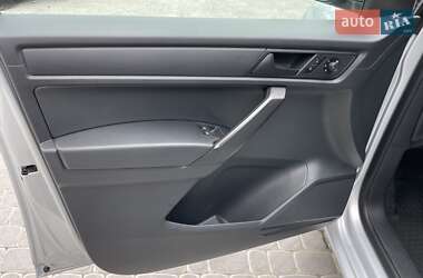 Грузовой фургон Volkswagen Caddy 2015 в 