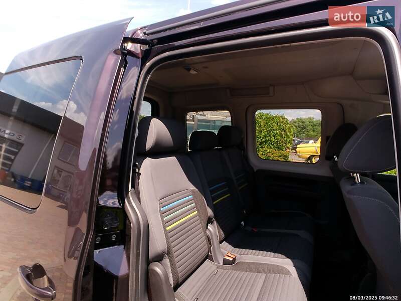 Мінівен Volkswagen Caddy 2014 в Сарнах