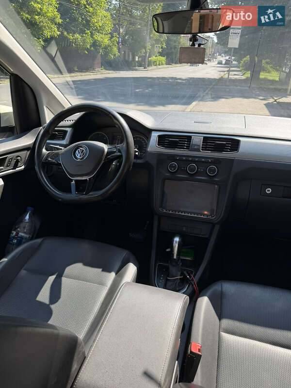 Минивэн Volkswagen Caddy 2016 в Хмельницком