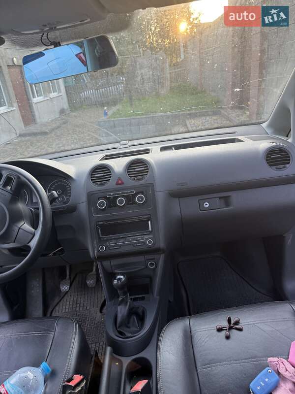 Минивэн Volkswagen Caddy 2011 в Лубнах