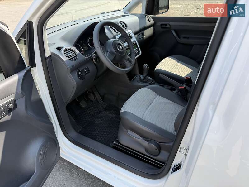 Грузовой фургон Volkswagen Caddy 2012 в Днепре