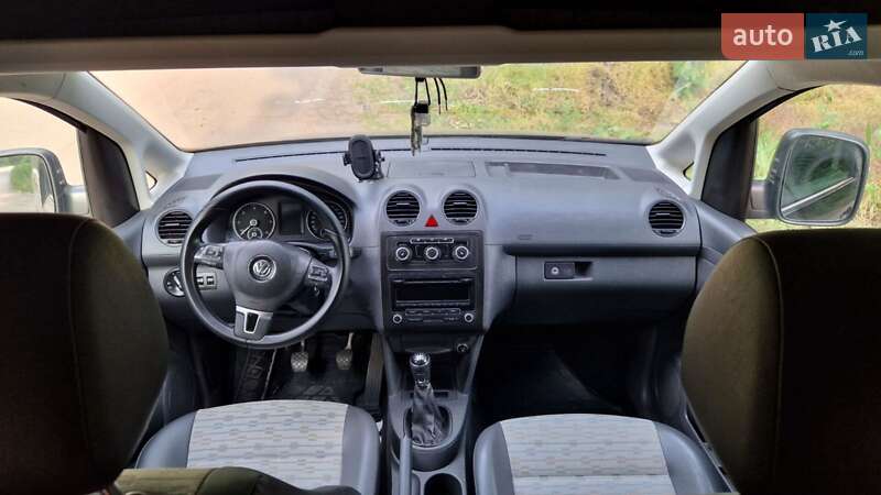 Грузопассажирский фургон Volkswagen Caddy 2013 в Днепре