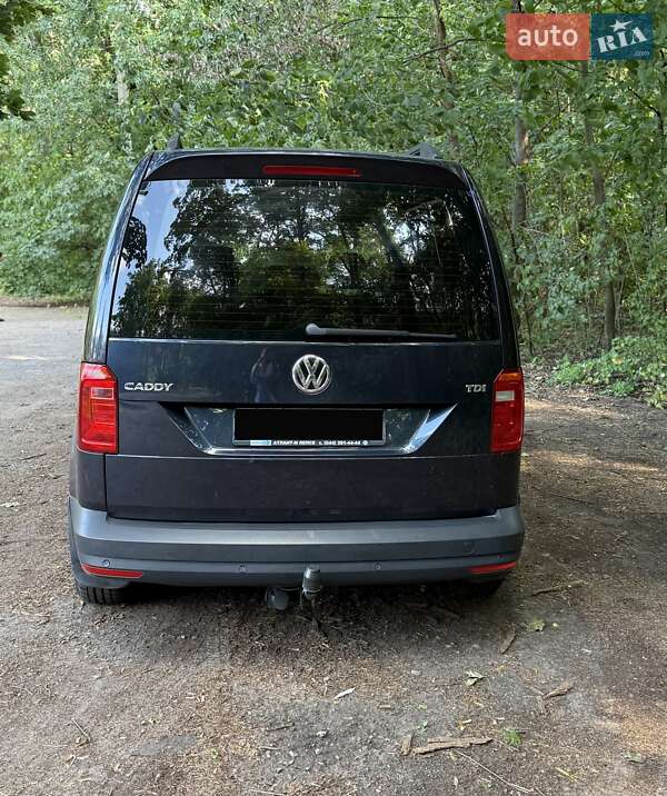 Минивэн Volkswagen Caddy 2016 в Харькове