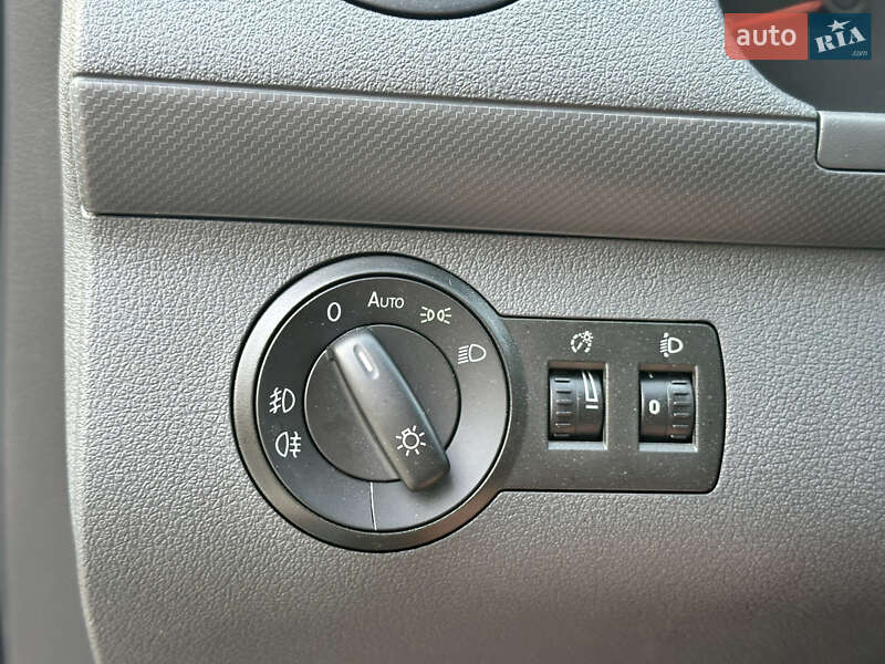 Минивэн Volkswagen Caddy 2009 в Виннице
