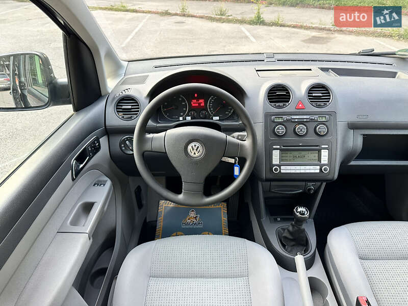 Минивэн Volkswagen Caddy 2009 в Виннице
