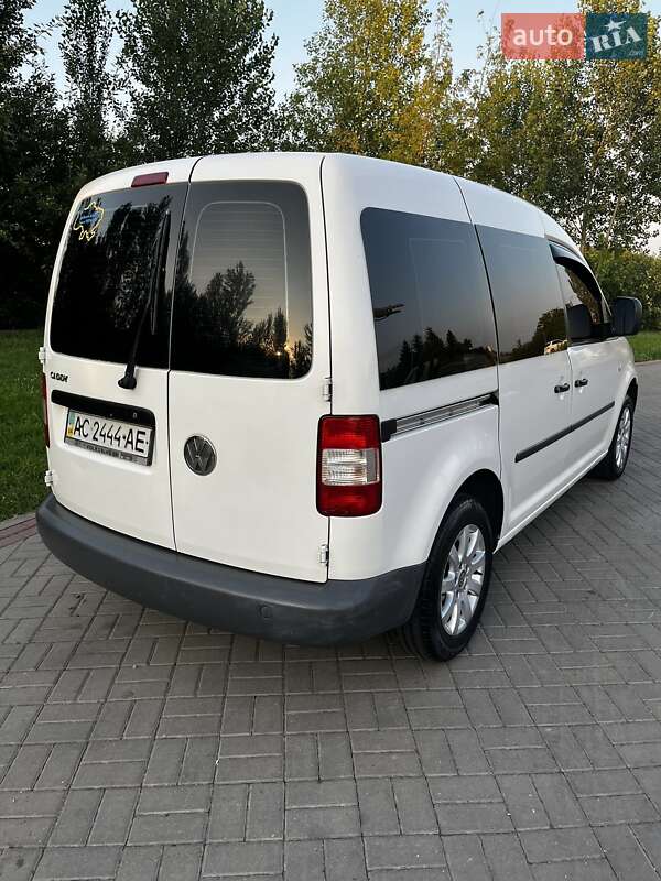 Мінівен Volkswagen Caddy 2006 в Нововолинську