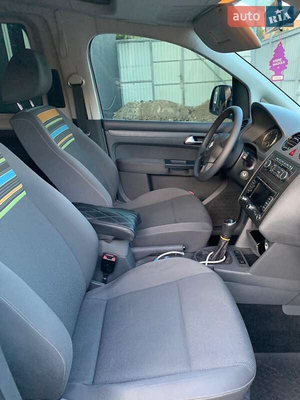 Минивэн Volkswagen Caddy 2013 в Сумах