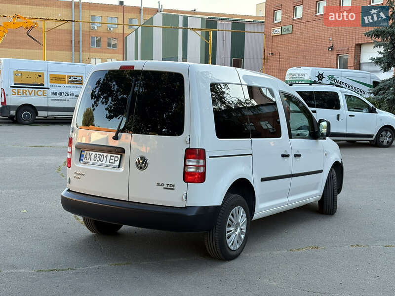 Минивэн Volkswagen Caddy 2015 в Днепре