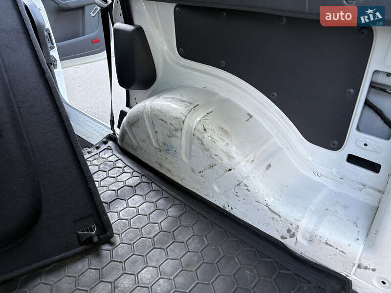 Минивэн Volkswagen Caddy 2015 в Днепре