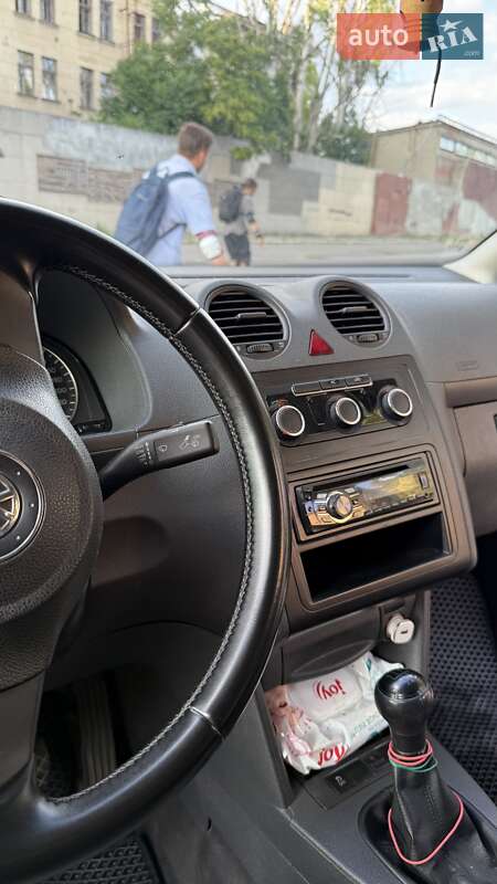 Минивэн Volkswagen Caddy 2011 в Николаеве