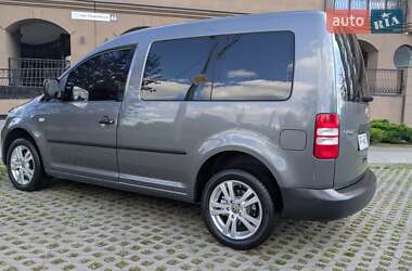 Минивэн Volkswagen Caddy 2011 в 