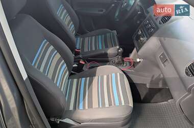 Минивэн Volkswagen Caddy 2011 в 